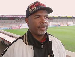 фото - «Готовимся к лучшему Усику». Тренер Фьюри ответил на вопросы о мегафайте