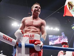 фото - Кто заслуживает боя с Канело Альваресом? Знает Теофимо Лопес