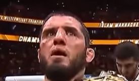 Махачев ответил Холллоуэю насчёт двух чемпионских поясов