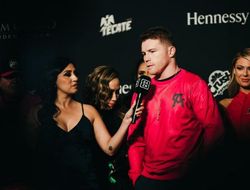 фото - Сауль Альварес не исключает, что попытается покорить и крузервейт