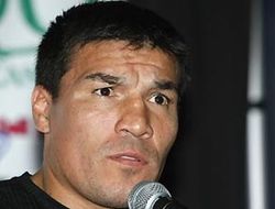 фото - Карлос Бальдомир: «Я - мужик, а Сауль Альварес ещё пацанёнок»