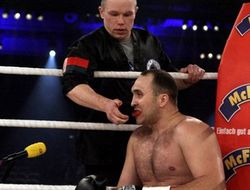 фото - Устинову не позволили выйти на бой с Чарром под белорусским флагом — тренер