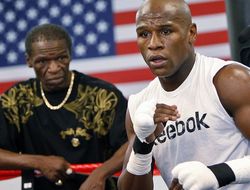 фото - Мэйуэзер-старший: Без моего сына у бокса будут проблемы