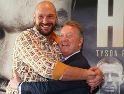 фото - У Фьюри посоветовали Уайту умерить аппетиты