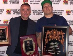 фото - Усик и Климас с наградами, Ломаченко в Затоке, Ковалёв на открытии зала — соцсети