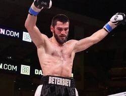 фото - У Артура Бетербиева сменился оппонент — теперь это здоровенный американец