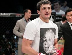 фото - UFC: Туменов против Ларкина — в начале 2016 года