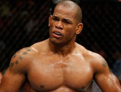 фото - Гектор Ломбард дисквалифицирован на год за допинг