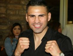 фото - Чемпион WBC Рамирес узнал имя претендента: того жутко нокаутировали в 2015-м  