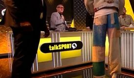 Уайлдер набросился на репортёра за вопрос о Фьюри, обвинил в расизме: видео