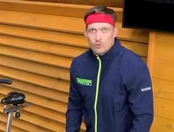 фото - «Бошку зацепило. Бачив?» По Усику бил механический оппонент. Попал — видео