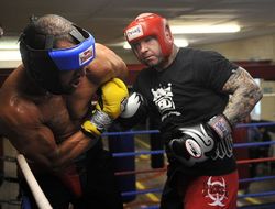 фото - Лукас Браун: «Не знаю, кто сильнее – Прайс или Тауэрс. Но я это выясню»