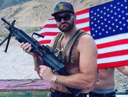 фото - Фьюри показал Джошуа, как надо бить «разжиревшего средневеса» Усика: видео