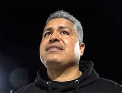 фото - Василий Ломаченко против Теофимо Лопеса: комментирует Роберт Гарсиа