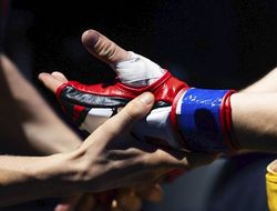 фото - Перчатки ММА: разновидности, особенности, история