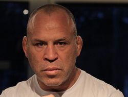 фото - Вандерлей Силва согласился на бой с Майком Тайсоном голыми кулаками за $10 млн.