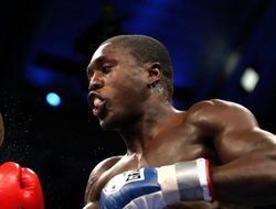 фото - Андре Берто не против боя с Келлом Бруком