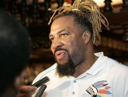 фото - Шеннон Бриггс предостерёг Фьюри перед трилогией с Уайлдером