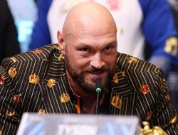 фото - Тайсон Фьюри объявил о возвращении: у него новый тренер