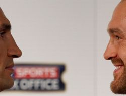 фото - Кличко и Фьюри выйдут в ринг не раньше лета