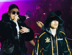 фото - Бой Эстрада-Иока почти готов, Арум тоже готовит крутую унификацию