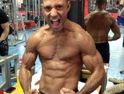 фото - Келл Брук собирается поразить всех на весах мощными габаритами