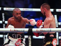 фото - Гэлэхэд избил Диккенса в бою за вакантный титул IBF: видео