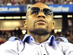 фото - Мэйуэзер рассказал, что думает о бое Котто и Альвареса