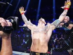 фото - Джонс — пенсионер, Аспиналл — чемпион! Заявления Джона и Тома