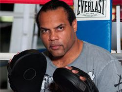 фото - Тренер Сергея Ковалёва отводит Нэйтену Клеверли не больше трех раундов