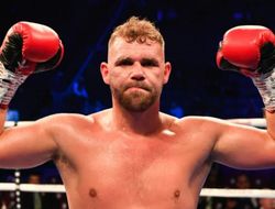 фото - «Кайфую и гоняю». Сондерс задумал камбэк и усиленно худеет