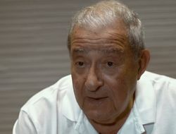 фото - «Я бы тоже сидел в наушниках». Боб Арум режет начистоту об Уайлдере