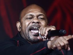 фото - Рой Джонс назвал лучшего действующего боксёра мира. Точнее двух