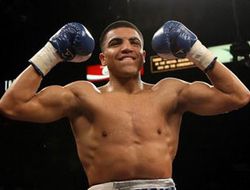 фото - (Видео) Виктор Ортис смёл Вивиана Харриса