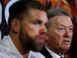 фото - Промоутер Сондерса опровергает заявление тренера Головкина