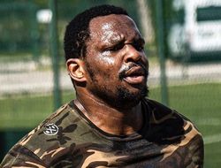 фото - Диллиан Уайт: Ещё один бой в боксе — и затем в UFC, бить Энганну и Миочича