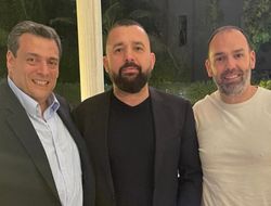 фото - Арум разрывает все связи с советником Фьюри. Немного вляпался и президент WBC