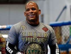 фото - Ломбард и Макдональд сразятся за звание претендента на UFC 186?