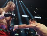 Ахмедов в элиминаторе прошёл экс-чемпиона Мендеса: видео