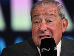 фото - Теофимо Лопес может сразиться с победителем боя Хэйни–Линарес — Арум