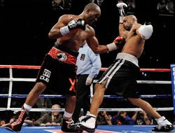 фото - Бернард Хопкинс возобновляет карьеру — хочет третий бой с Роем Джонсом-младшим