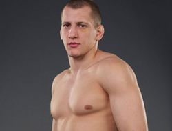 фото - (ММА) Вячеслав Василевский проиграл Майкелу Фалькао