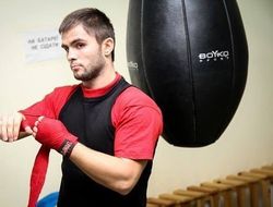 фото - Дмитрий Митрофанов проведёт бой в андеркарде Усик–Беллью — на кону контракт с K2