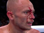 Битва экс-чемпионов: окровавленный Эдвардс прошёл Куриэля — видео