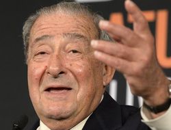 фото - Арум о Пакьяо–Кроуфорд: Мэнни хочет, чтобы риск того стоил