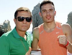 фото - Хулио Сесар Чавес-старший в ярости, но сын его Омар не унывает