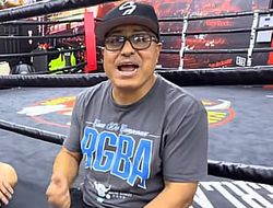 фото - Спенс обречён в бою с Цзю? Топ-тренер «похоронил» шансы Эррола