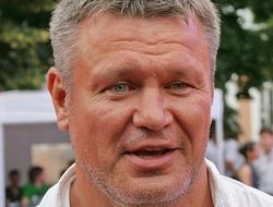 фото - Тактаров — о достижении Нурмагомедова: интервью