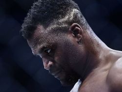 фото - Фрэнсис Нганну против UFC: «Они просто тебя уничтожают»