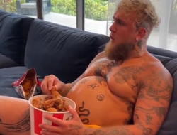 фото - Пол «наел» мамон и ответил Тайсону: «Я не жирный. Это хэвивейт» — ржачное видео